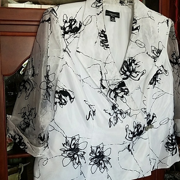 Beautiful Classy Sheer sleeve jacket spring - Picture 2 of 5